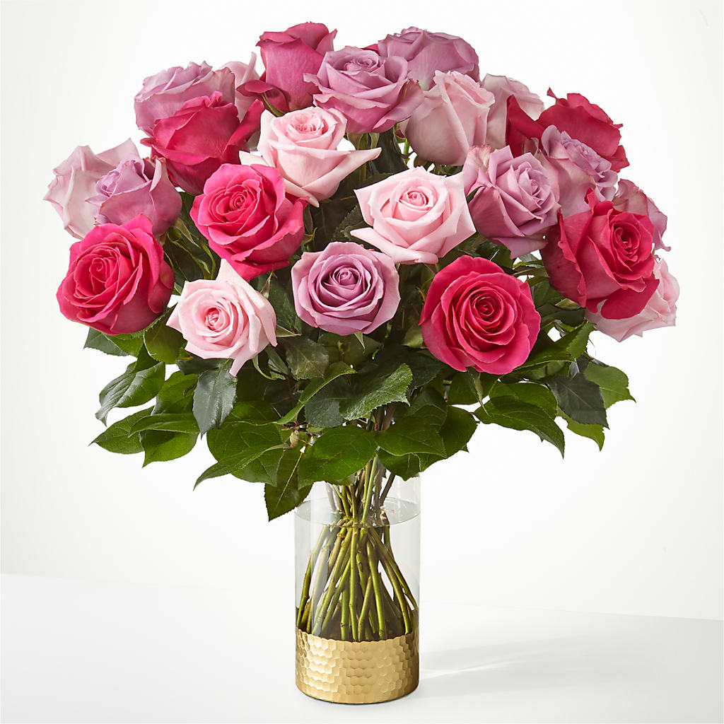 Pure Beauty Mixed Roses – LESSLY'S FLOWERS, Columbia Heights MN