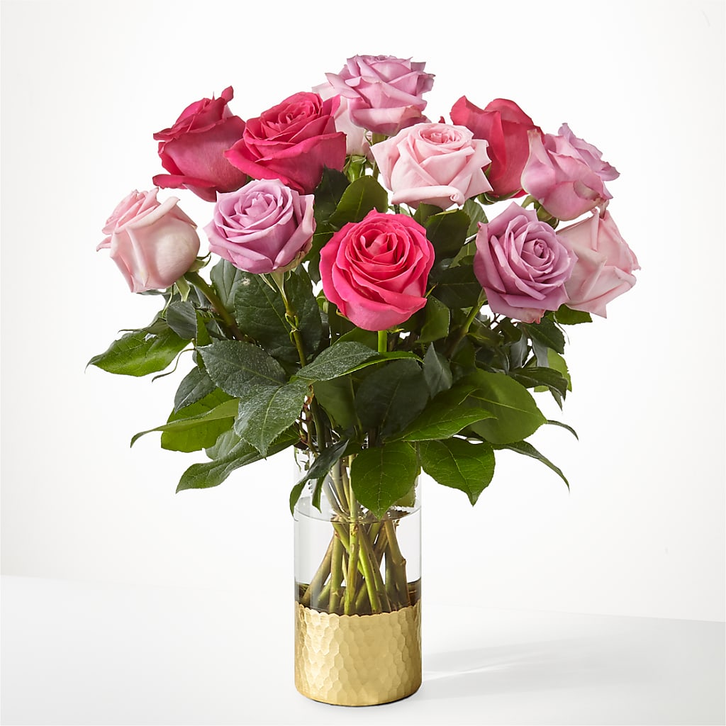 Pure Beauty Mixed Roses – LESSLY'S FLOWERS, Columbia Heights MN