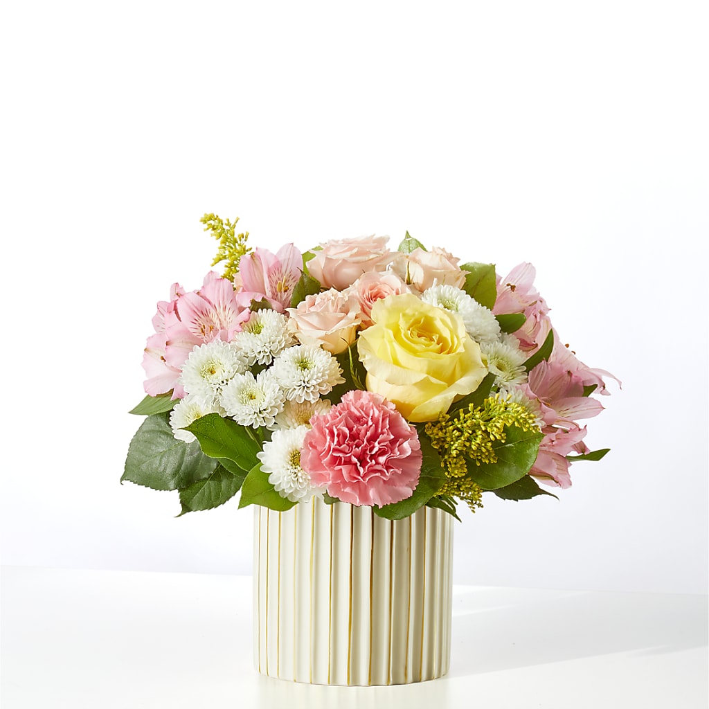 Watercolors Bouquet – LESSLY'S FLOWERS, Columbia Heights MN