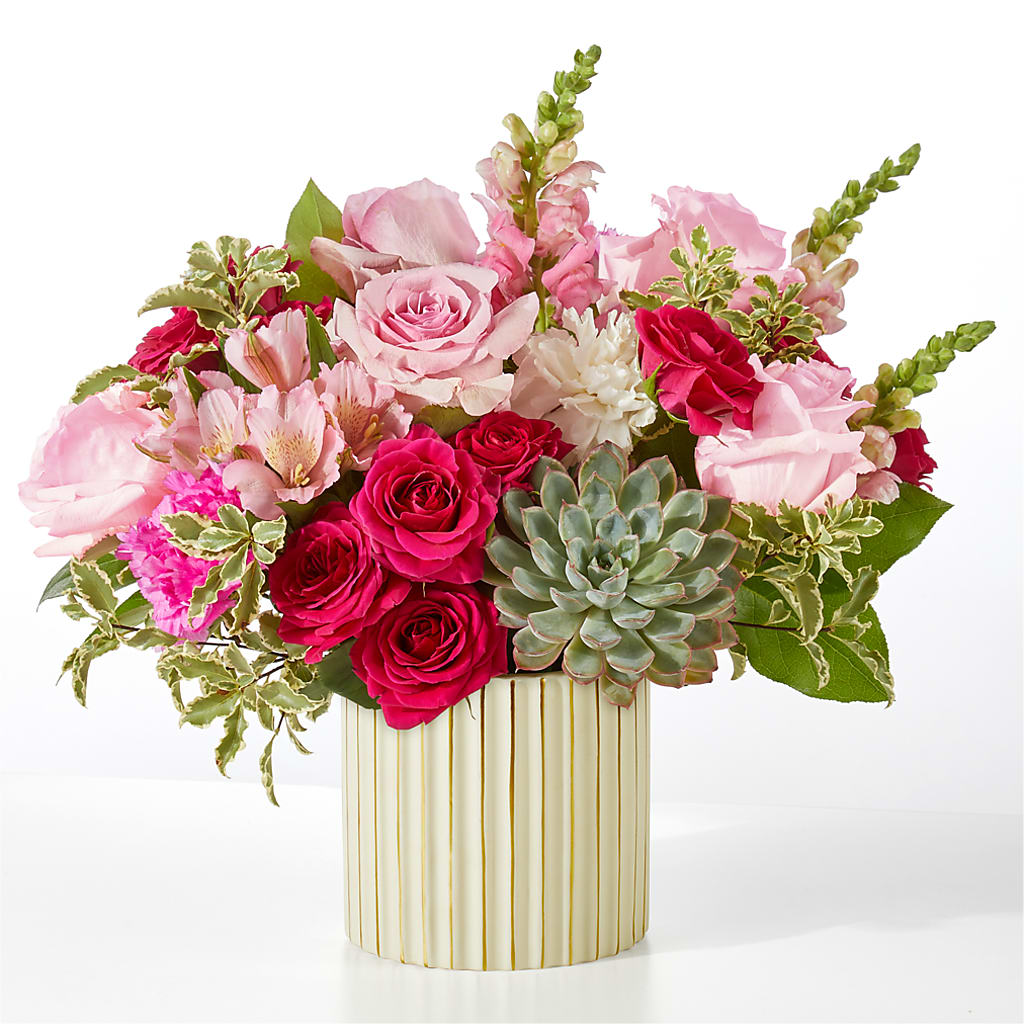 Magenta Musings Bouquet – LESSLY'S FLOWERS, Columbia Heights MN