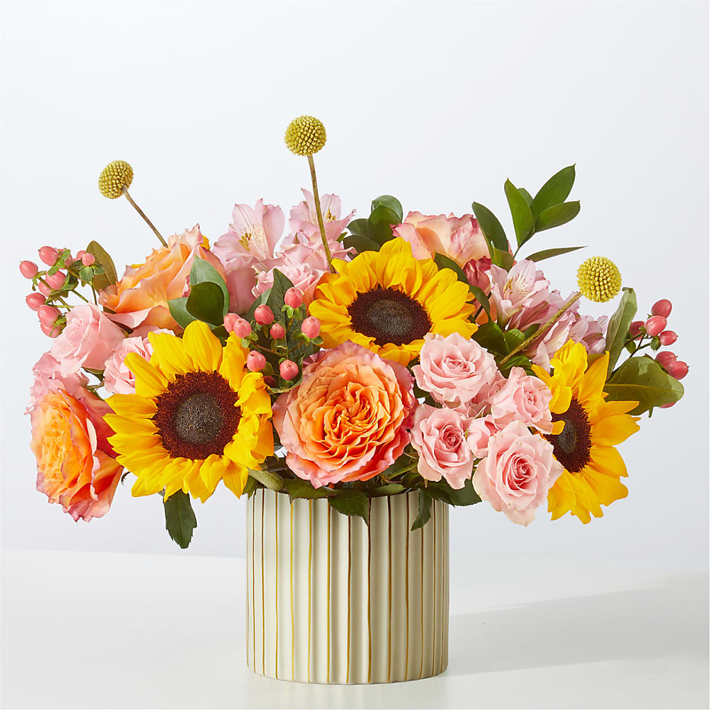 Sun's Out Bouquet – LESSLY'S FLOWERS, Columbia Heights MN