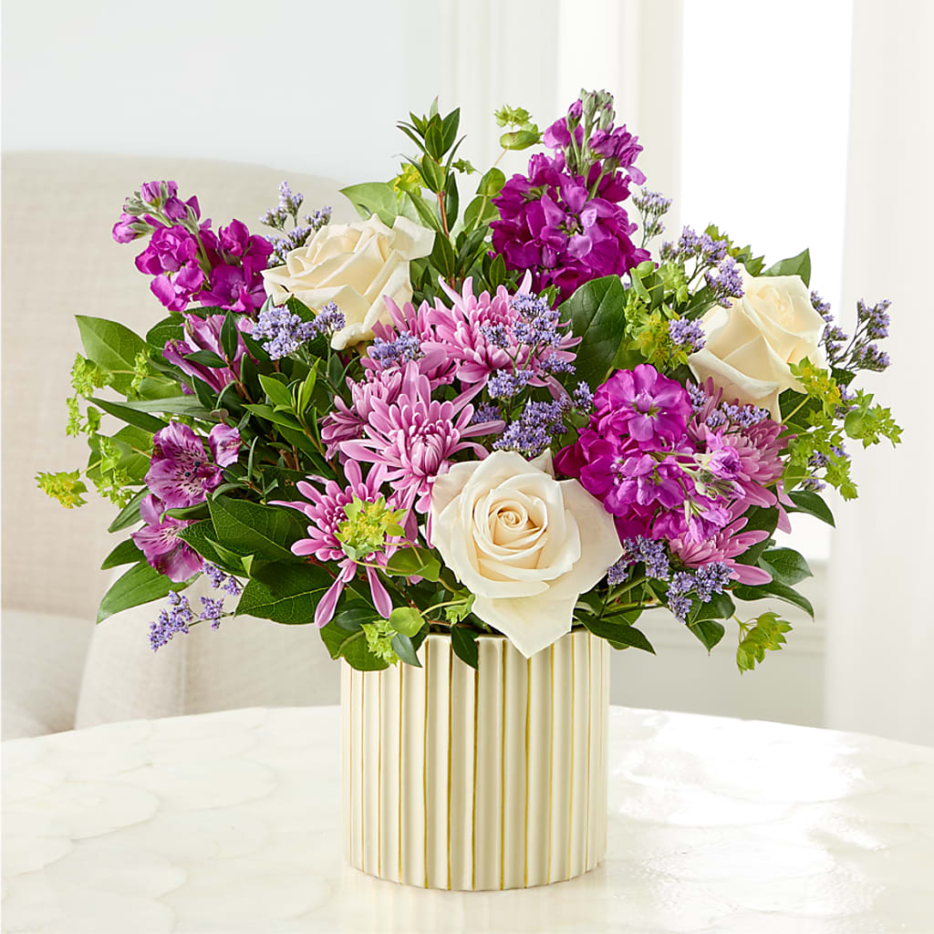 The Boutique Bouquet – LESSLY'S FLOWERS, Columbia Heights MN