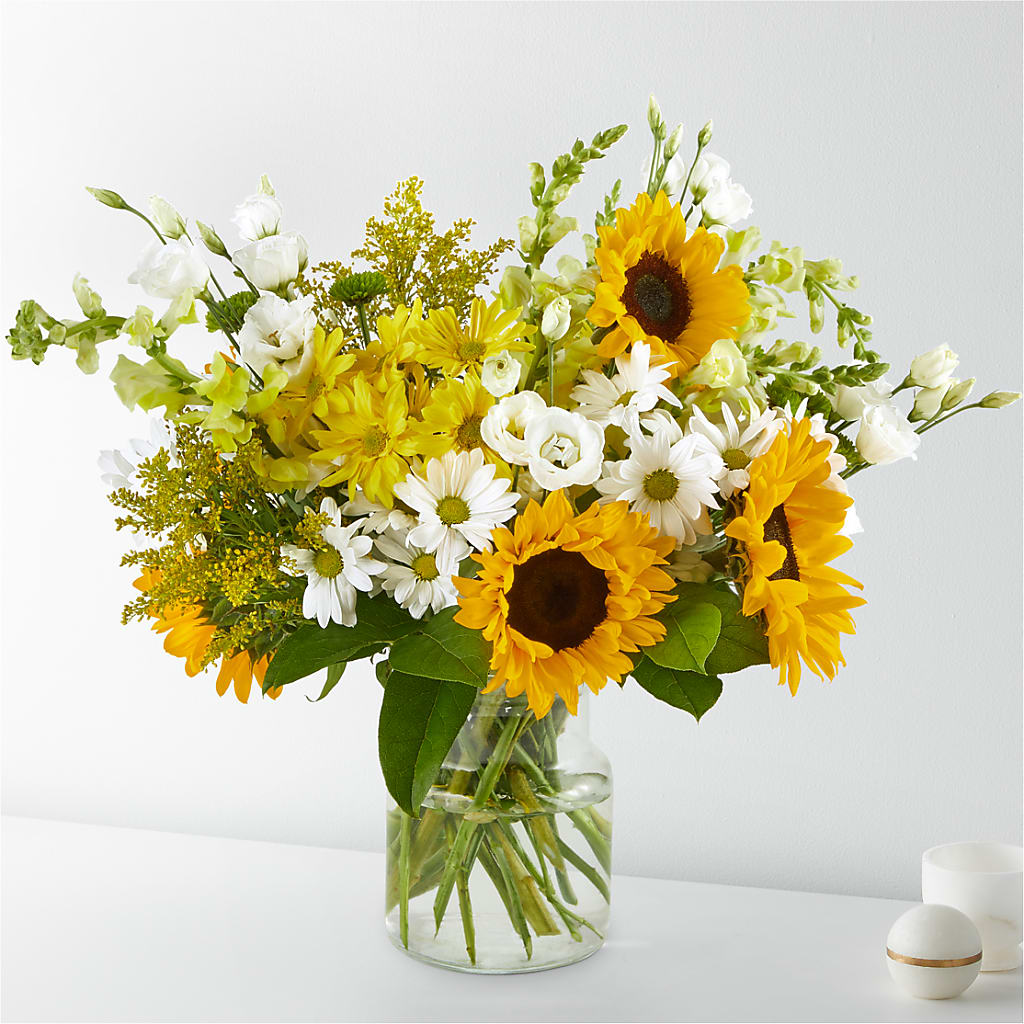Hello Sunshine Bouquet – LESSLY'S FLOWERS, Columbia Heights MN