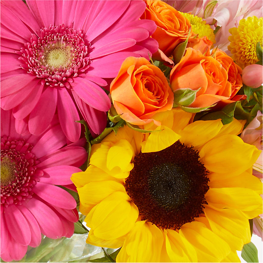 Florist Original Mixed Bouquet – LESSLY'S FLOWERS, Columbia Heights MN