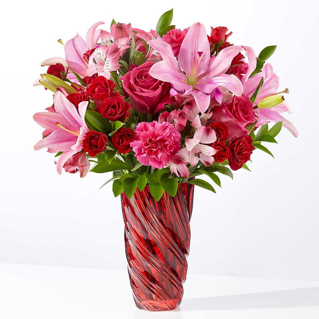 In Love Bouquet with Luxe Swirl Vase – LESSLY'S FLOWERS, Columbia Heights MN
