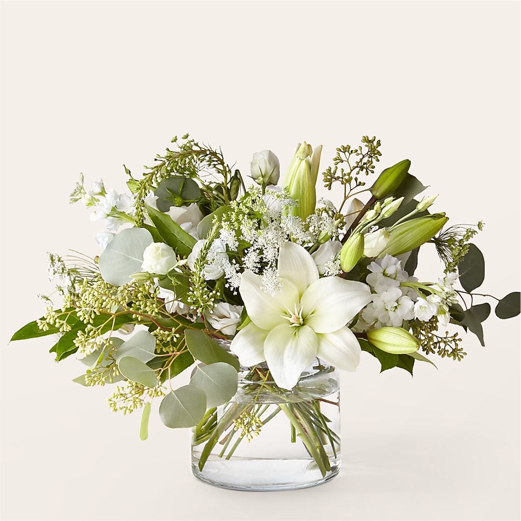 Alluring Elegance Bouquet – LESSLY'S FLOWERS, Columbia Heights MN