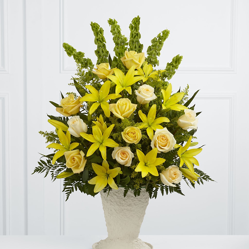 Golden Memories Arrangement – LESSLY'S FLOWERS, Columbia Heights MN