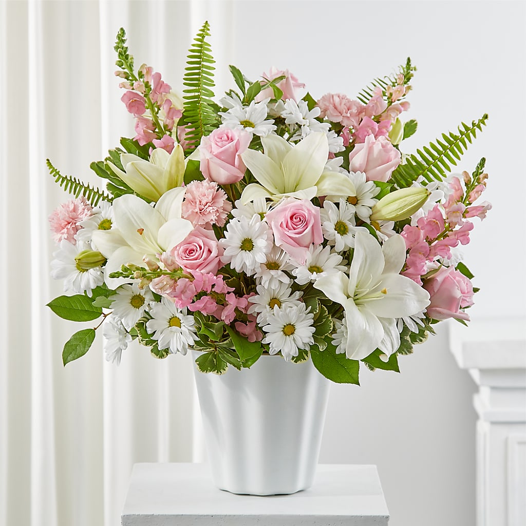 Soft Touch Tabletop Basket – LESSLY'S FLOWERS, Columbia Heights MN