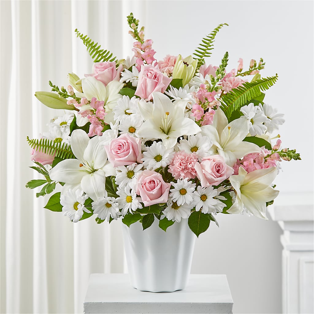 Soft Touch Tabletop Basket – LESSLY'S FLOWERS, Columbia Heights MN