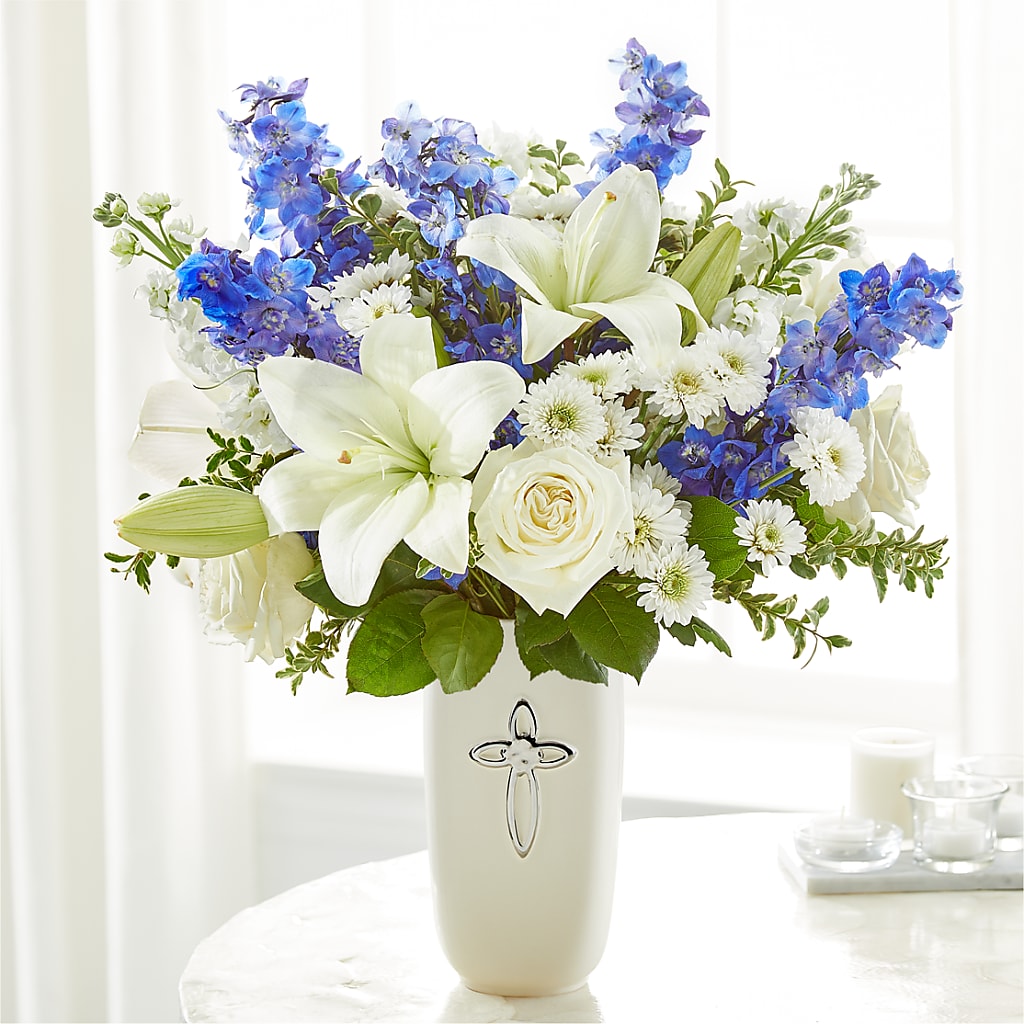 Heavenly Blossoms Bouquet – LESSLY'S FLOWERS, Columbia Heights MN