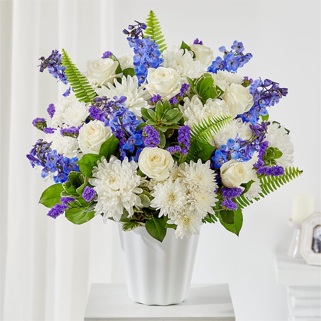 Hold Dear Tabletop Basket – LESSLY'S FLOWERS, Columbia Heights MN