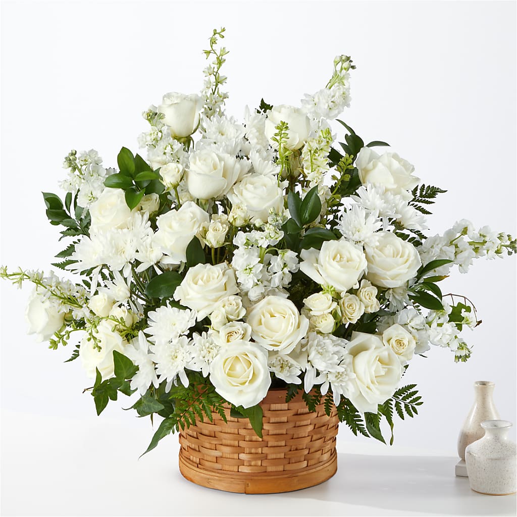 Heartfelt Condolences Arrangement – LESSLY'S FLOWERS, Columbia Heights MN