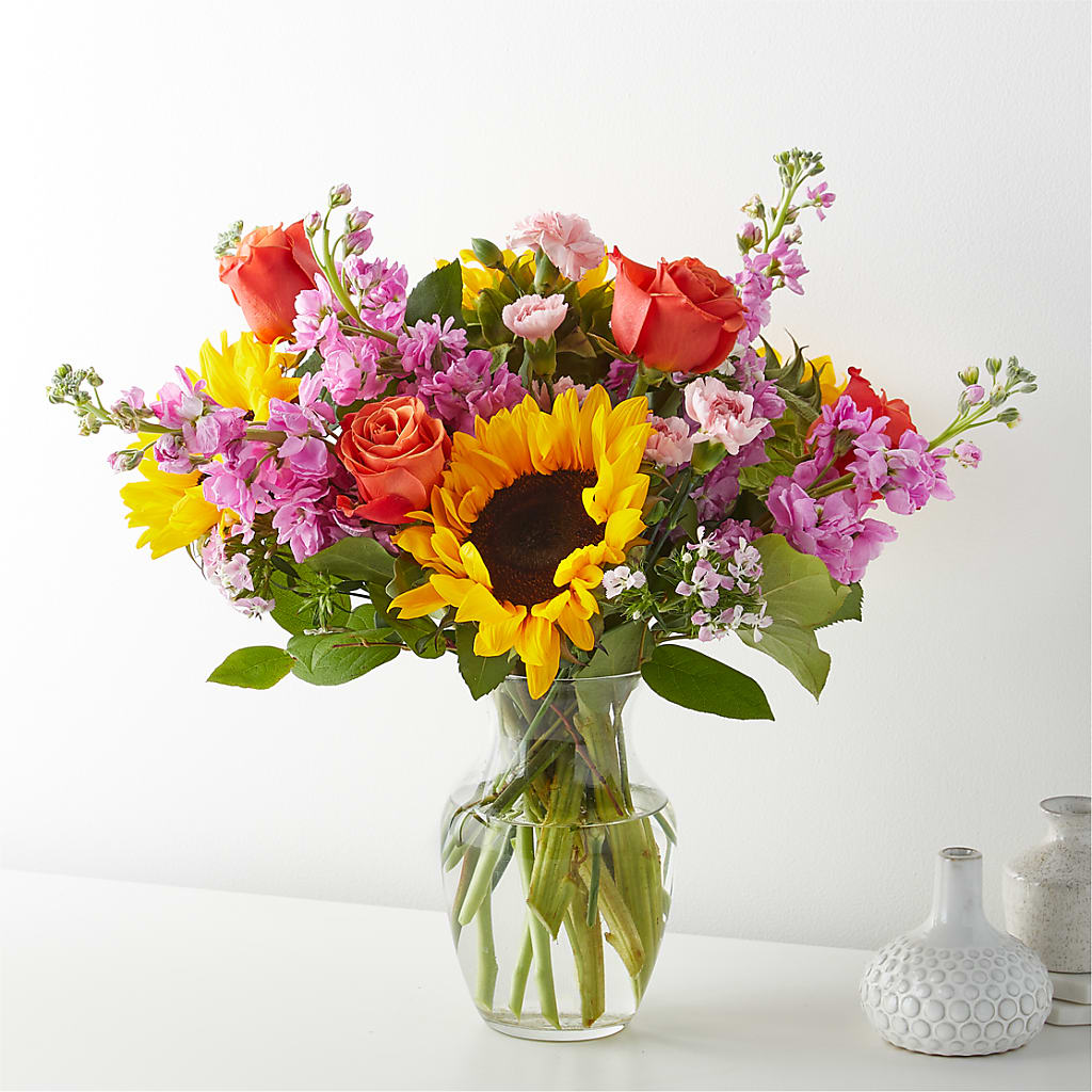 Yellow Brick Road Bouquet – LESSLY'S FLOWERS, Columbia Heights MN