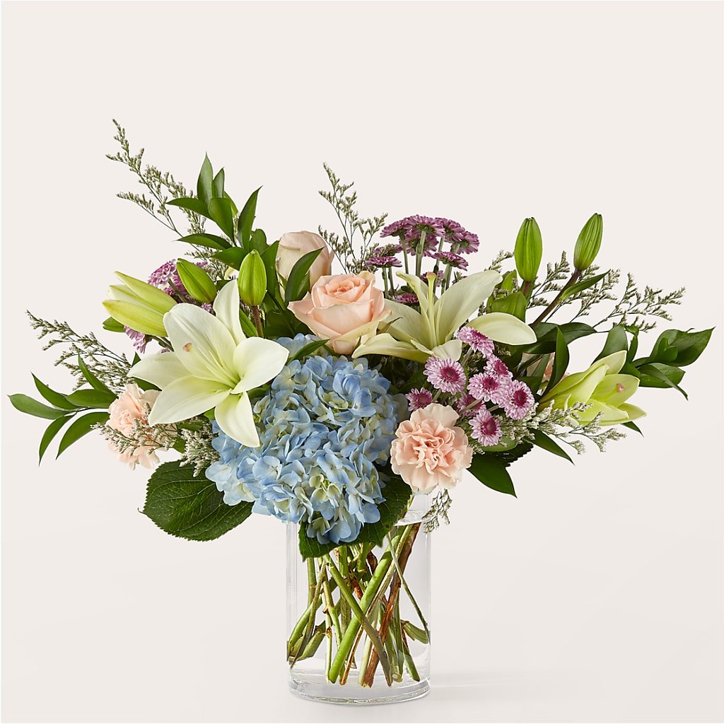 Slow Mornings Bouquet – LESSLY'S FLOWERS, Columbia Heights MN