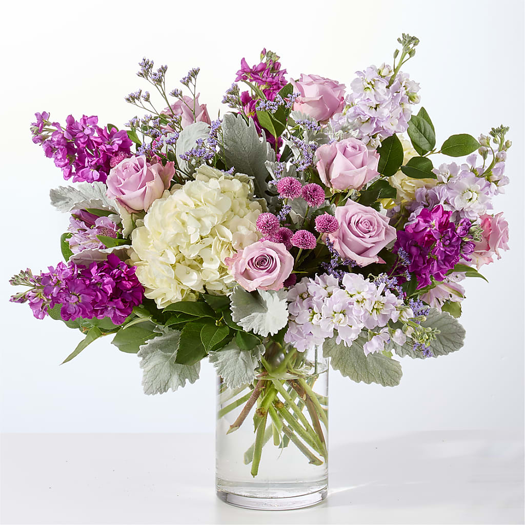 Empress Bouquet – LESSLY'S FLOWERS, Columbia Heights MN