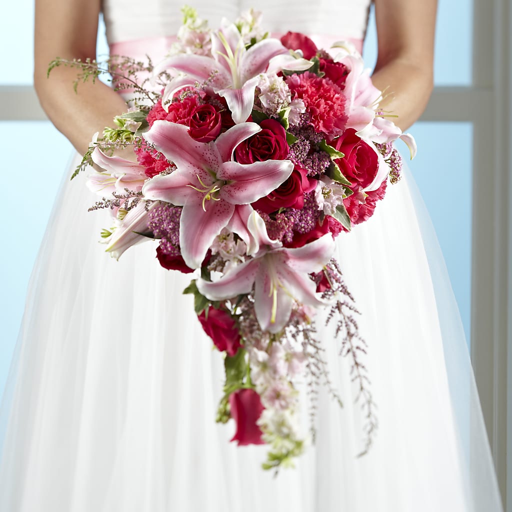 Lily & Rose Bouquet – LESSLY'S FLOWERS, Columbia Heights MN