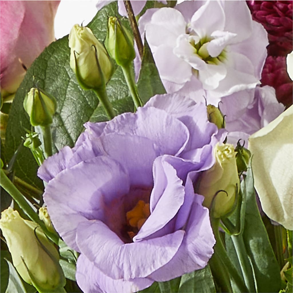 Work of Art Bouquet – LESSLY'S FLOWERS, Columbia Heights MN