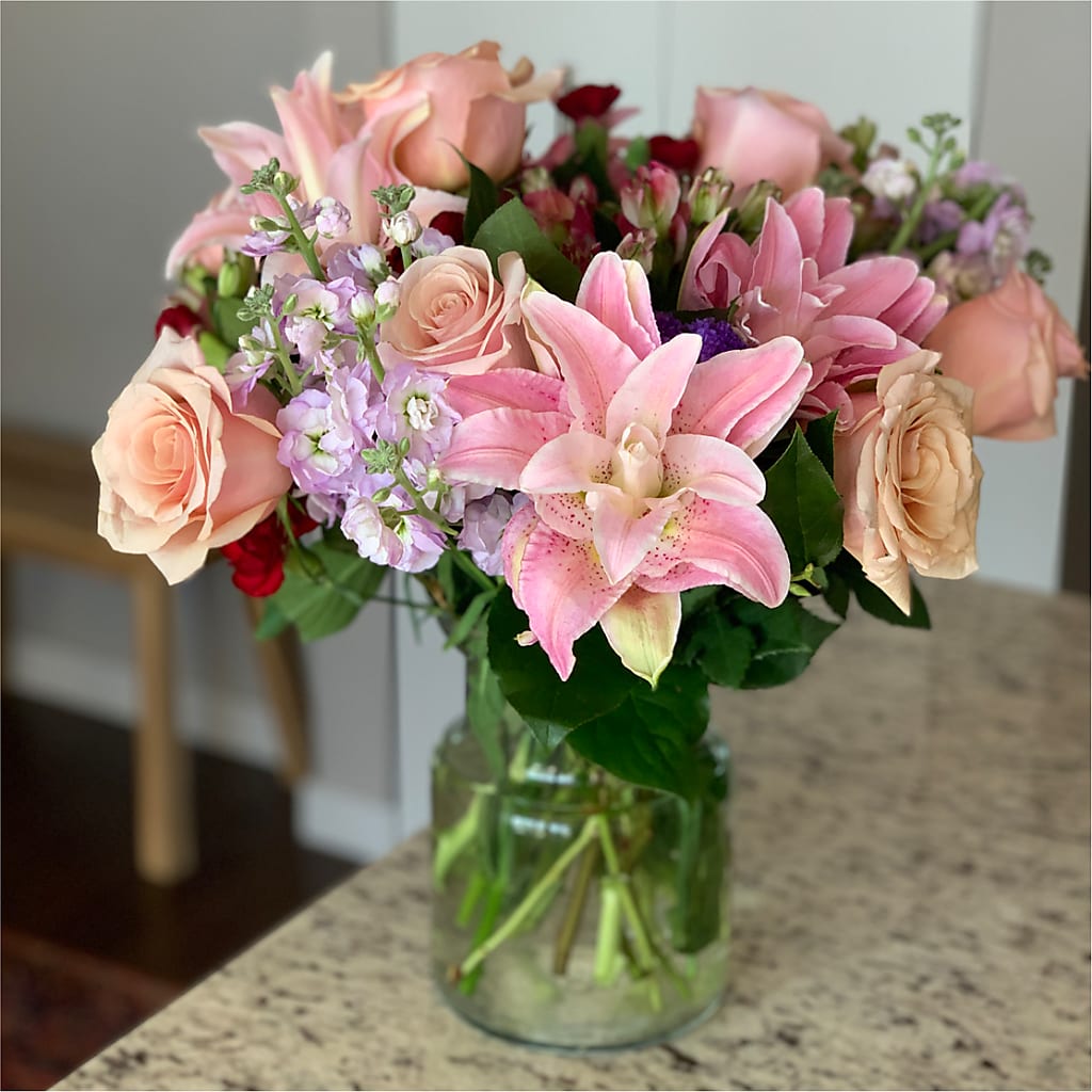 Romantique Bouquet – LESSLY'S FLOWERS, Columbia Heights MN