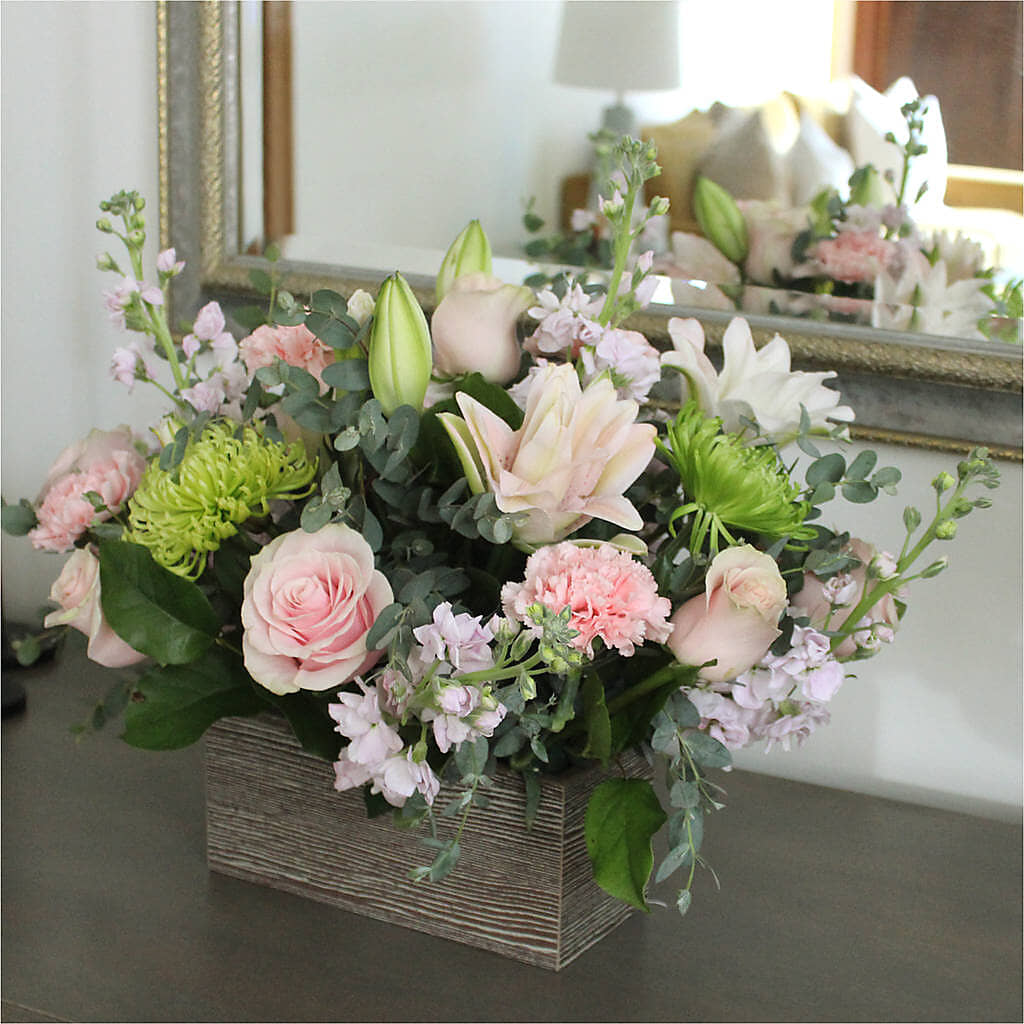 Beautiful Spirit Basket – LESSLY'S FLOWERS, Columbia Heights MN
