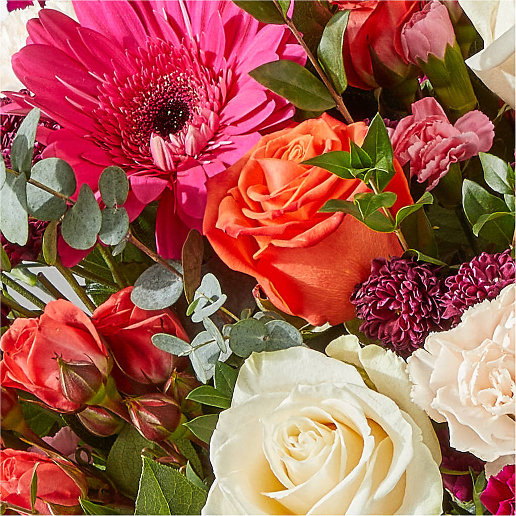 Smell the Roses Bouquet – LESSLY'S FLOWERS, Columbia Heights MN