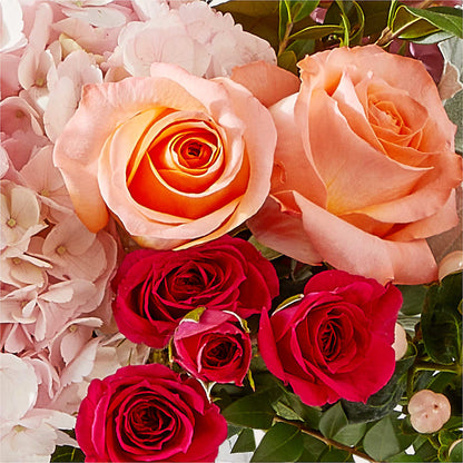 Glitz & Glam Bouquet – LESSLY'S FLOWERS, Columbia Heights MN