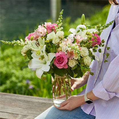 Fondly Bouquet – LESSLY'S FLOWERS, Columbia Heights MN