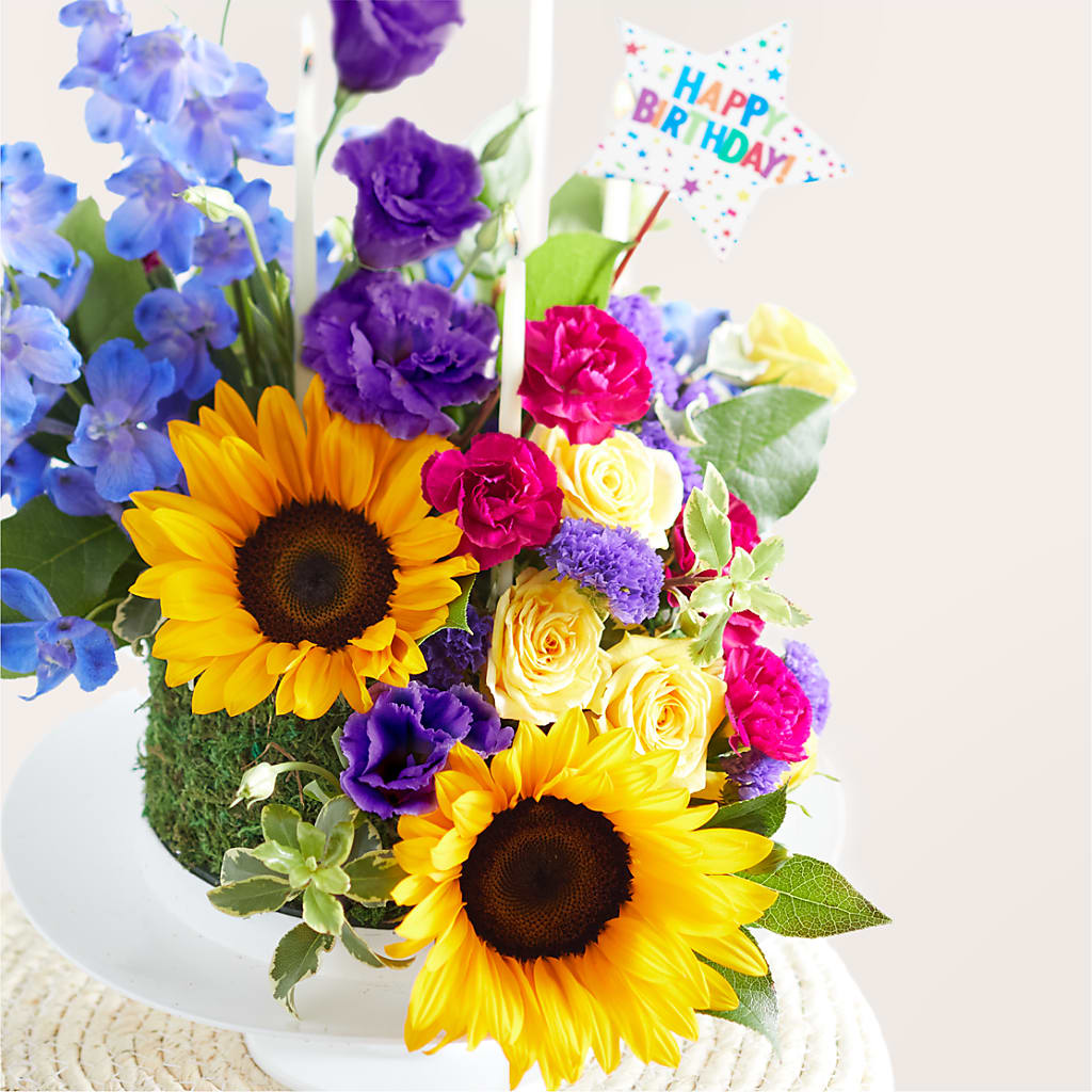 Star of the Day Floral Cake – LESSLY'S FLOWERS, Columbia Heights MN